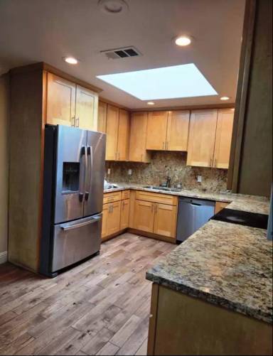 Main picture of 648 Arrowhead Dr