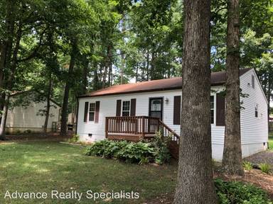 Main picture of 729 Royal Cresent Dr
