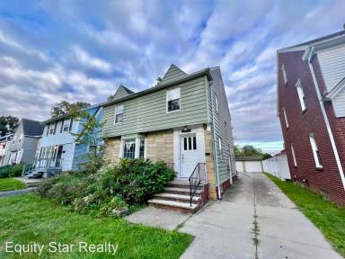Main picture of 1932 Staunton Rd