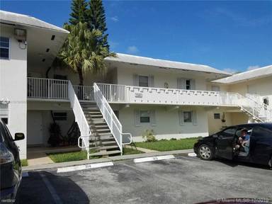 Main picture of 7320 SW 82nd St