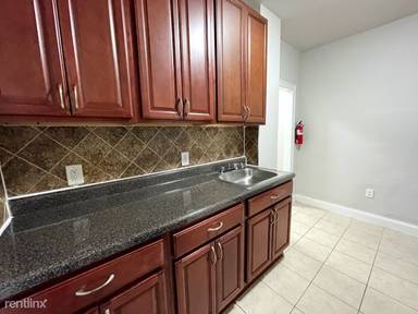Main picture of 6404 Park Ave