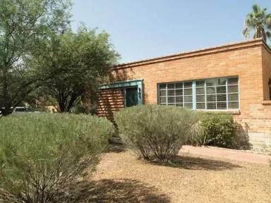Main picture of 901 N Tucson Blvd