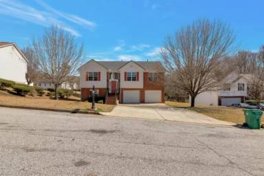 Main picture of 6778 Browns Mill Chase