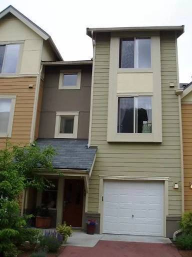 Main picture of 366 NW Pebble Ln