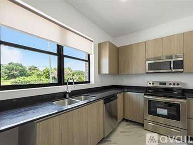 Main picture of 3701 SW 48th Ave