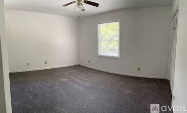 Main picture of 1 Spring Hope Cir