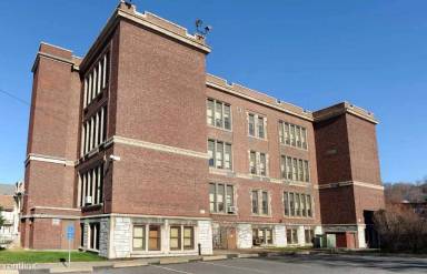 Main picture of 2920 5th Ave