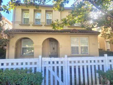 Main picture of 4422 Payne Ave