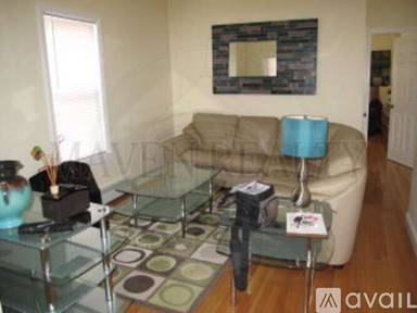 Main picture of 15 Bonair St