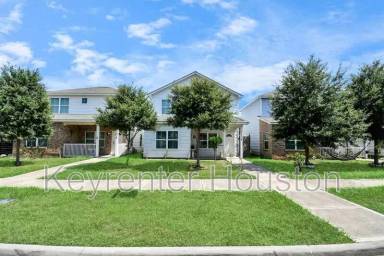 Main picture of 11314 Carla St