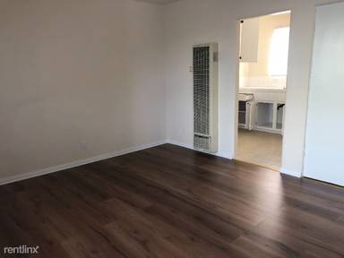 Main picture of 4924 W Washington Blvd