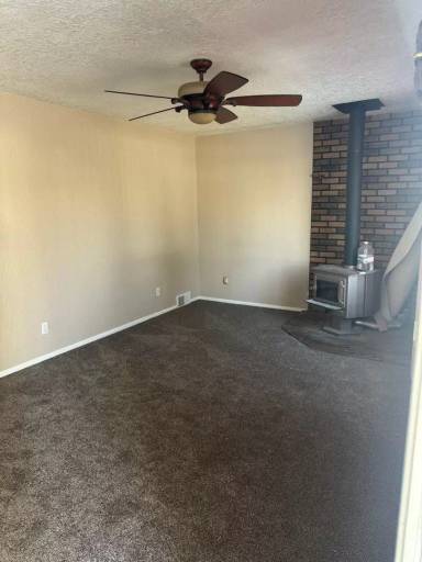 Main picture of 992 E 13th St