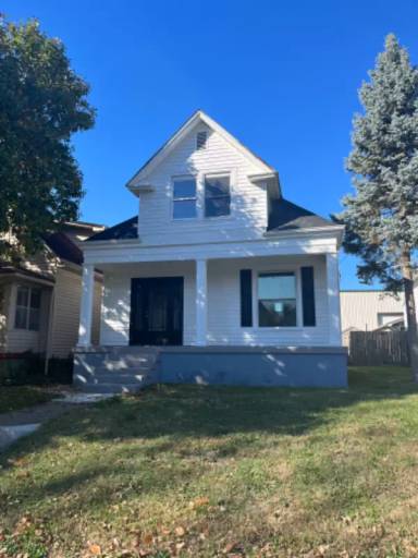 Main picture of 443 E Lee St