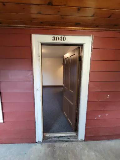 Main picture of 3040 Monroe Ave