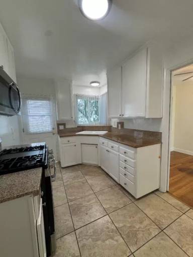 Main picture of Jacaranda Apartments