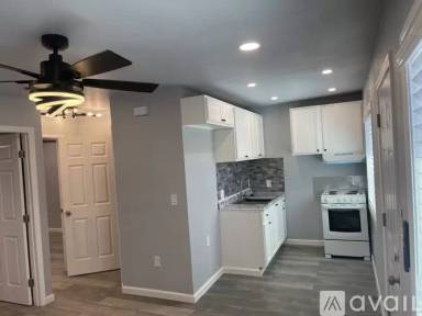 Main picture of 2529 Crommelin Ave