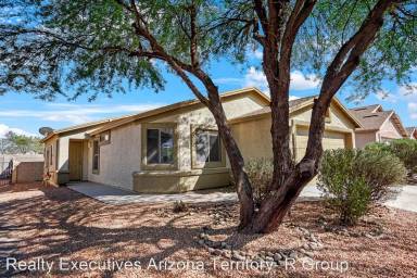 Main picture of 4663 S Valley Rd