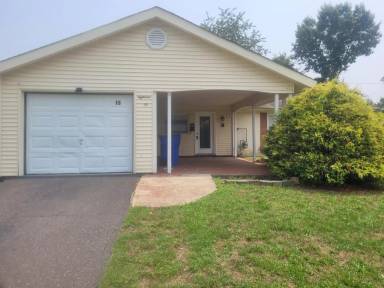 Main picture of 18 Blueberry Ln