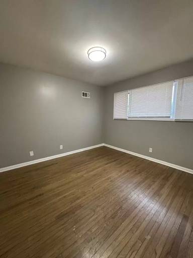 Main picture of 1412 W 148th St