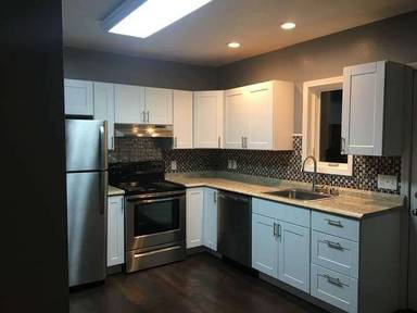 Main picture of 212 S Albert Ave
