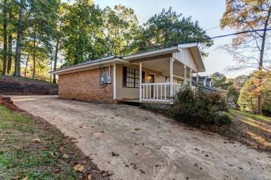 Main picture of 6769 Charles Dr