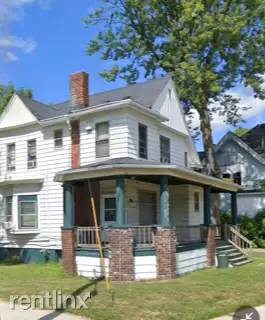 Main picture of 2323 S Washington Ave