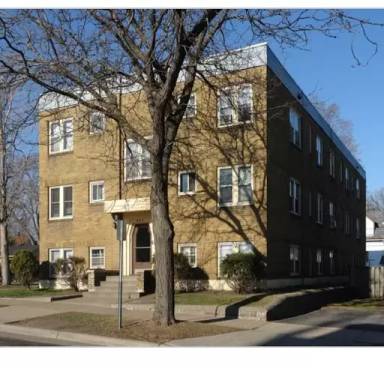 Main picture of 425 Roy St N - 100