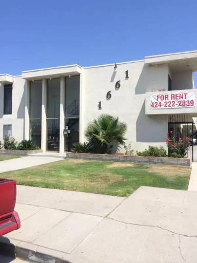 Main picture of 1661 W 219th St