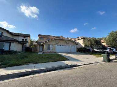 Main picture of 15685 Willow Dr