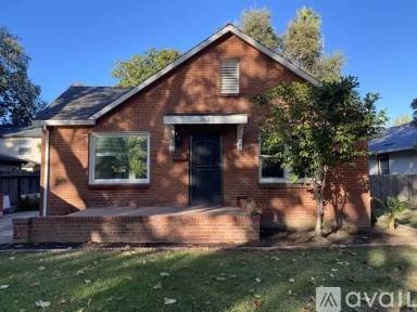 Main picture of 208 Earl Ave