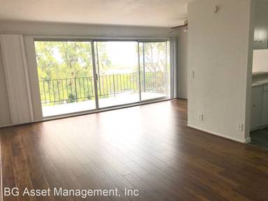 Main picture of 10 Lee St