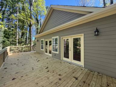 Main picture of 2644 Ladd Dr