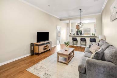 Main picture of 3824 Blackhawk Ln
