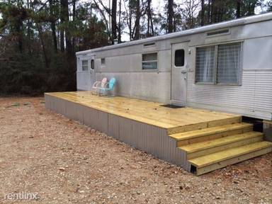 Main picture of 9009 Mann Ln