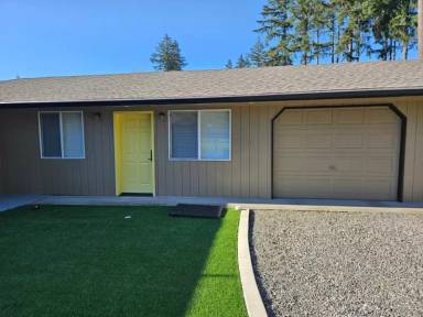 Main picture of 9721 118th St E