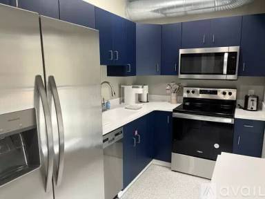 Main picture of 107 W Center St