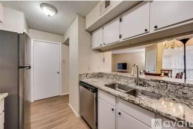 Main picture of Creek Bend Condominiums