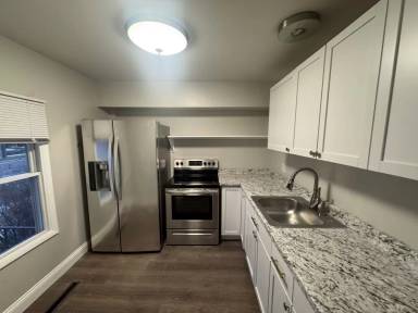 Main picture of 100 S Lewis St
