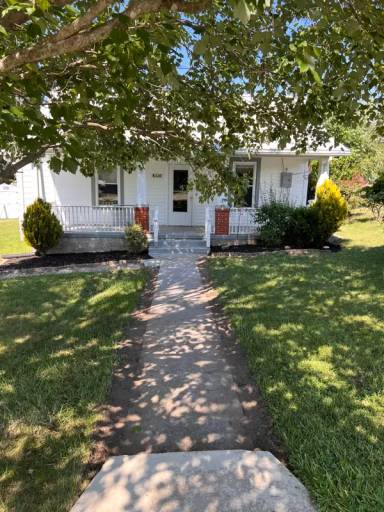 Main picture of 6210 Centennial Rd
