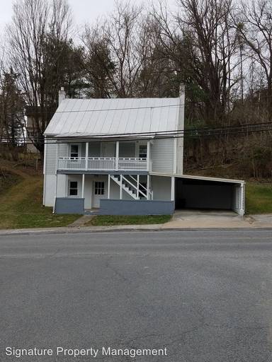 Main picture of 415 W Nelson St