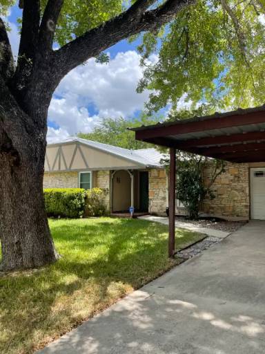 Main picture of 12422 Alexandria Dr