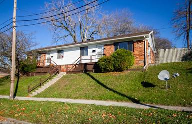 Main picture of 1597 Walbridge Ave