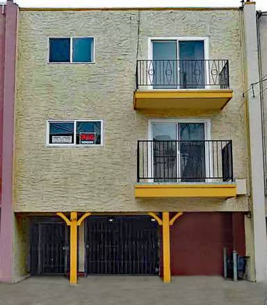 Main picture of 670 Sylvan St