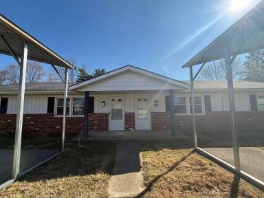 Main picture of 104 N Birchwood Dr