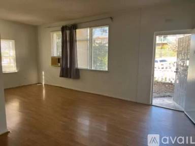 Main picture of 10127 Tujunga Canyon Blvd