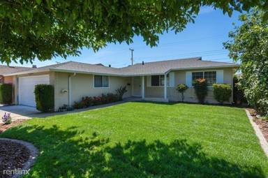 Main picture of 35249 Lancero St
