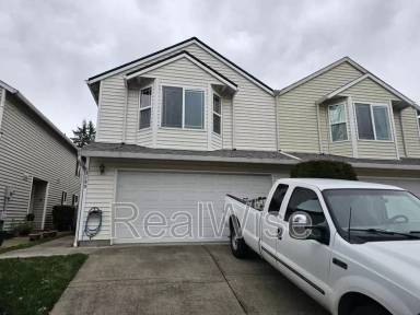 Main picture of 3109 NE 118th Ave