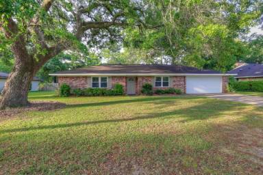 Main picture of 54 Paddock Dr