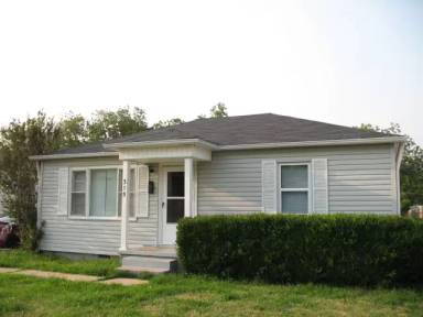Main picture of 315 E Rose Dr