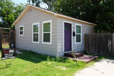 Main picture of 2407 Joliet Ave